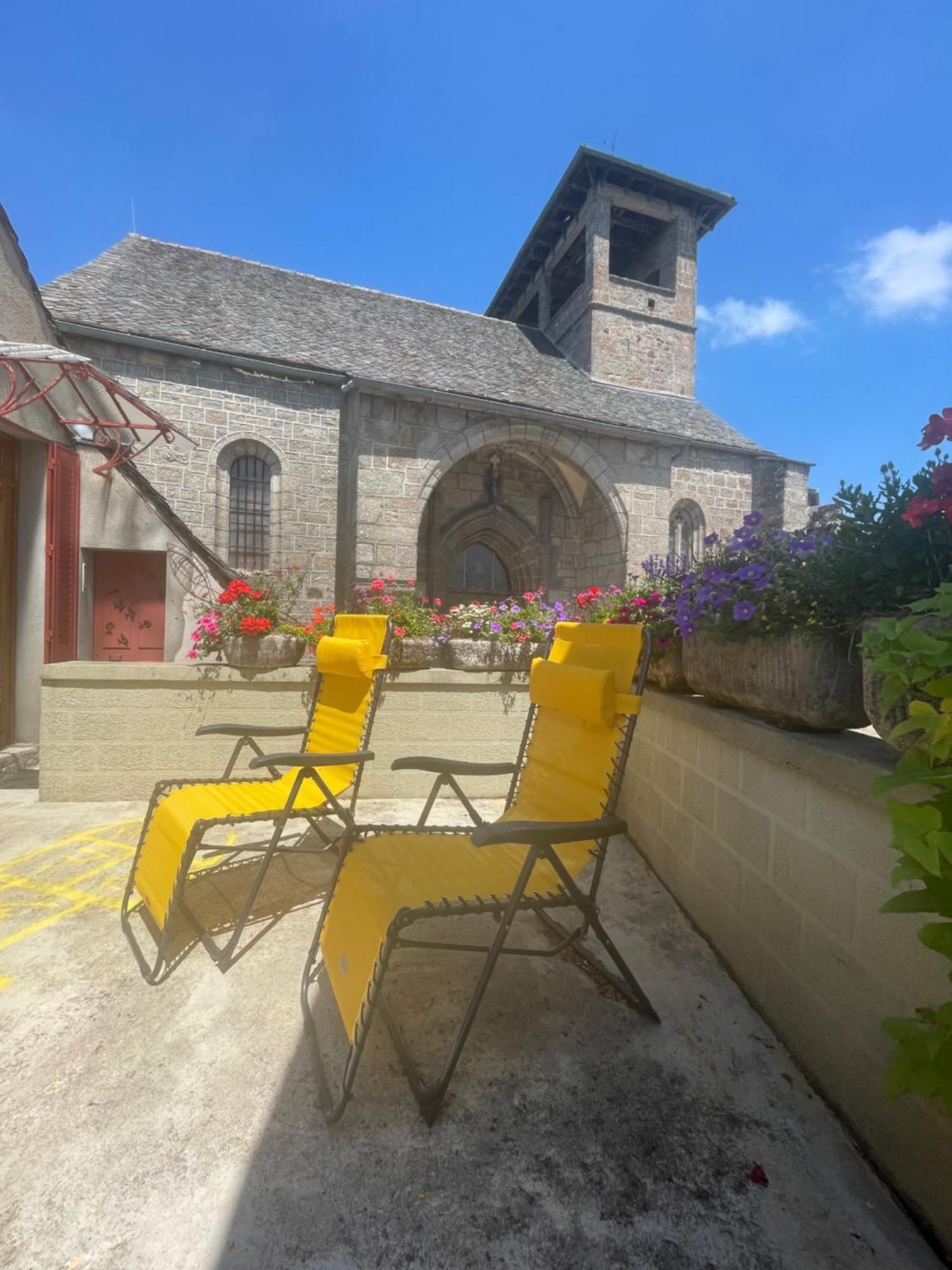 Maison La Vie De L'Aubrac - Gite Lo Bel Peis Saint-Symphorien-de-Thenieres Buitenkant foto