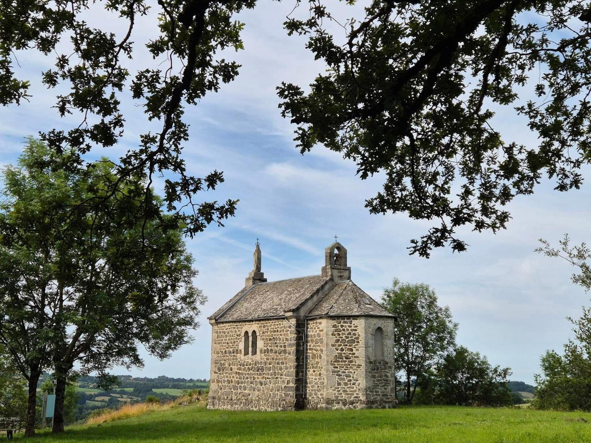 Maison La Vie De L'Aubrac - Gite Lo Bel Peis Saint-Symphorien-de-Thenieres Buitenkant foto